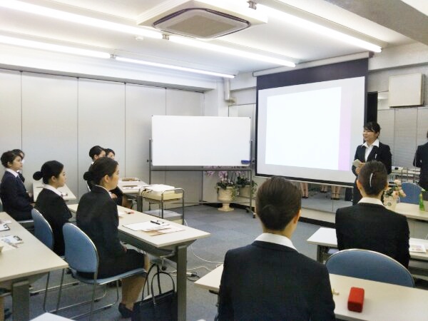 エステサロンピュア会社説明会　西沢学園さま1